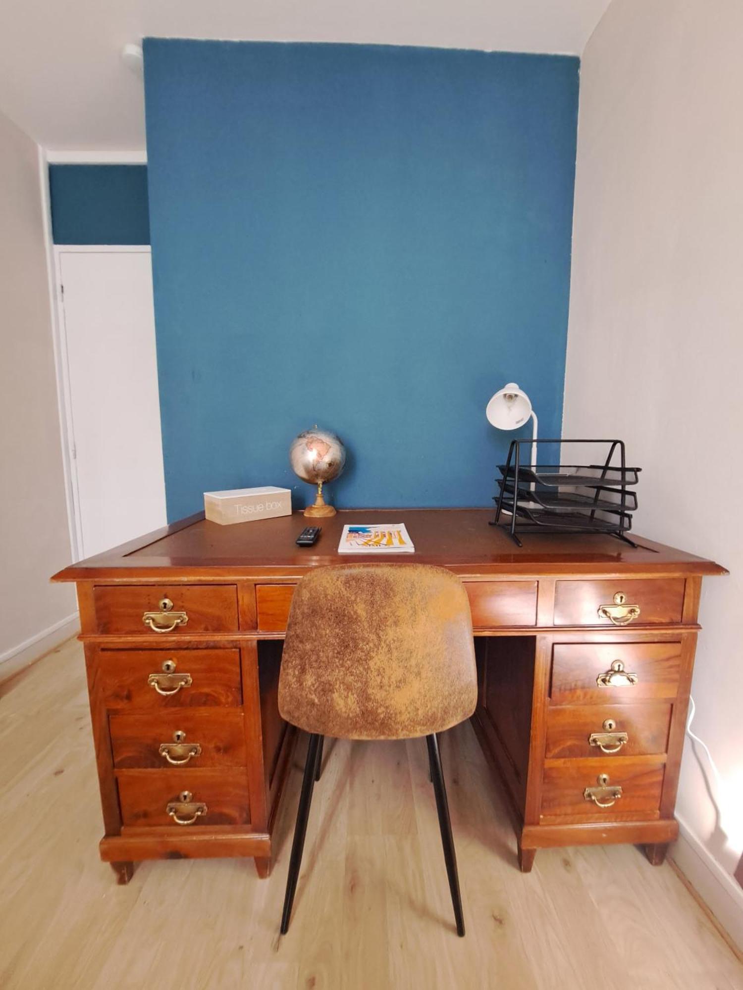 Chambre Spacieuse - Dressing - Sdb Communes - Parking Prive Nîmes Dış mekan fotoğraf