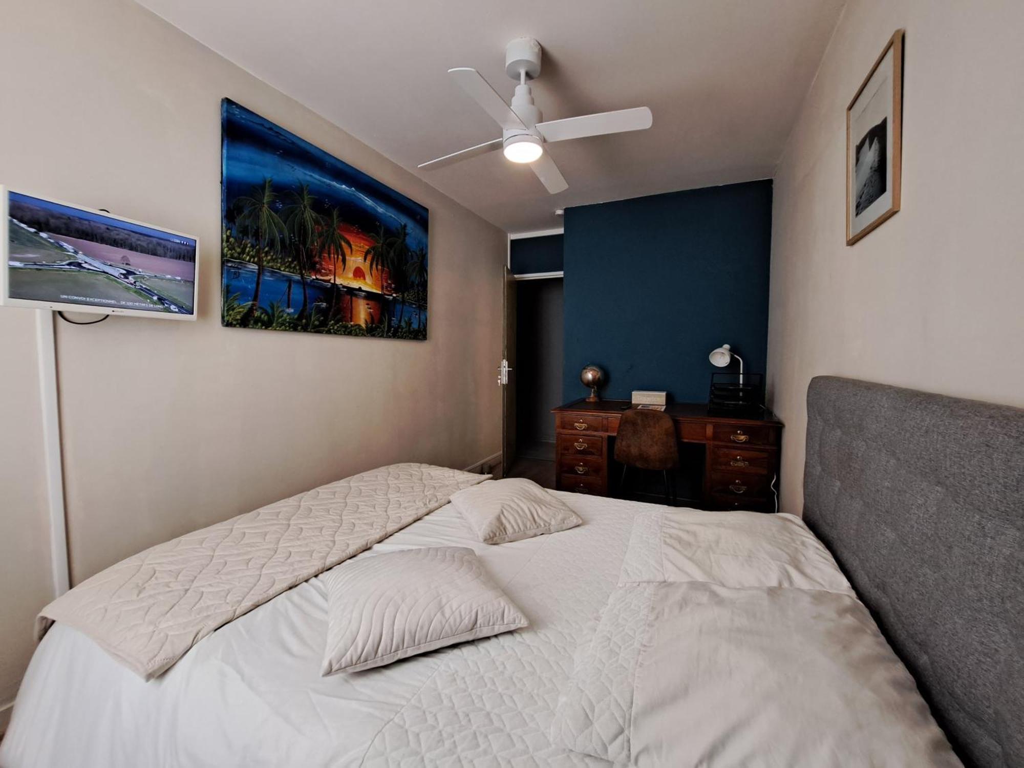 Chambre Spacieuse - Dressing - Sdb Communes - Parking Prive Nîmes Dış mekan fotoğraf