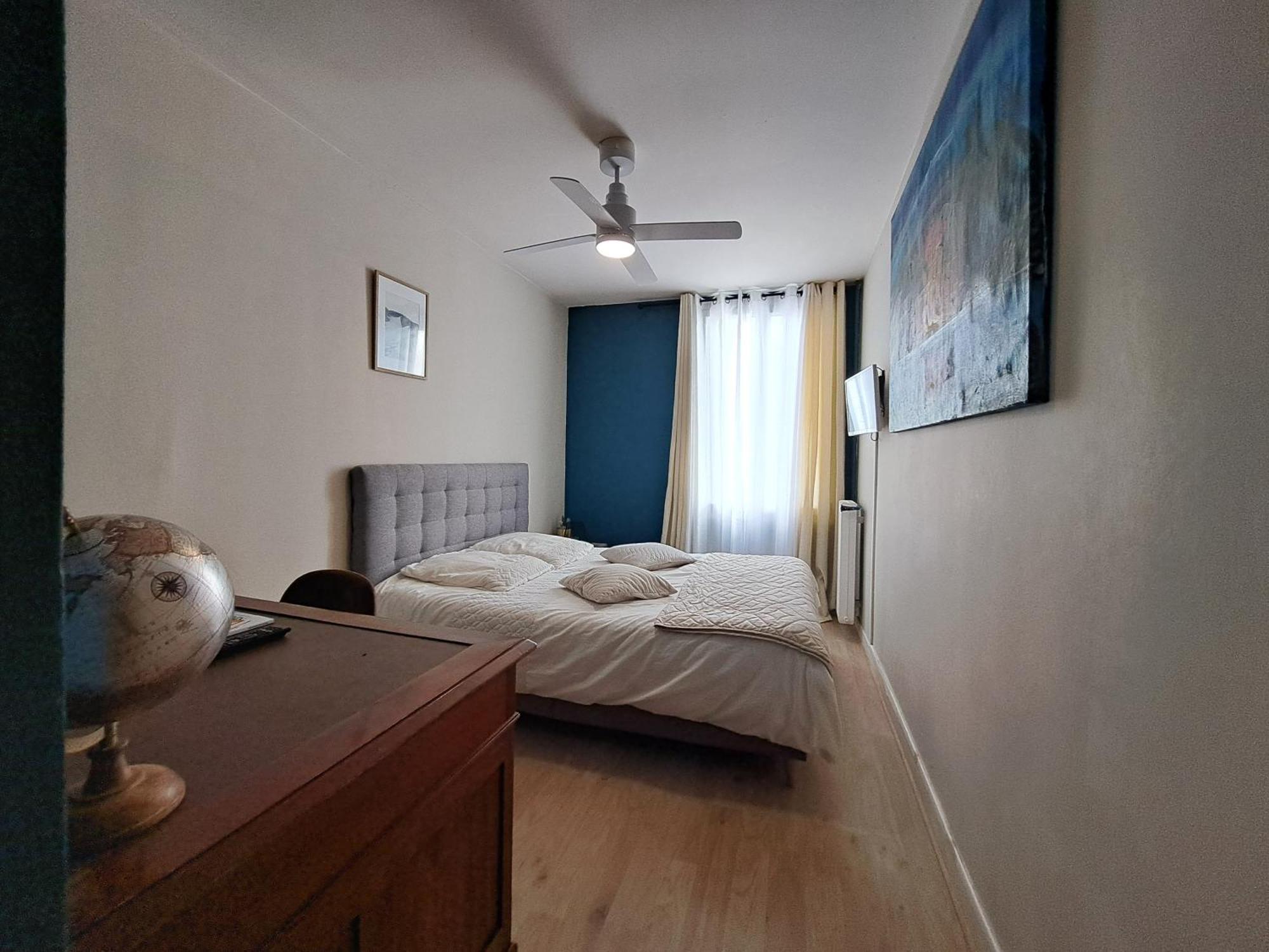 Chambre Spacieuse - Dressing - Sdb Communes - Parking Prive Nîmes Dış mekan fotoğraf